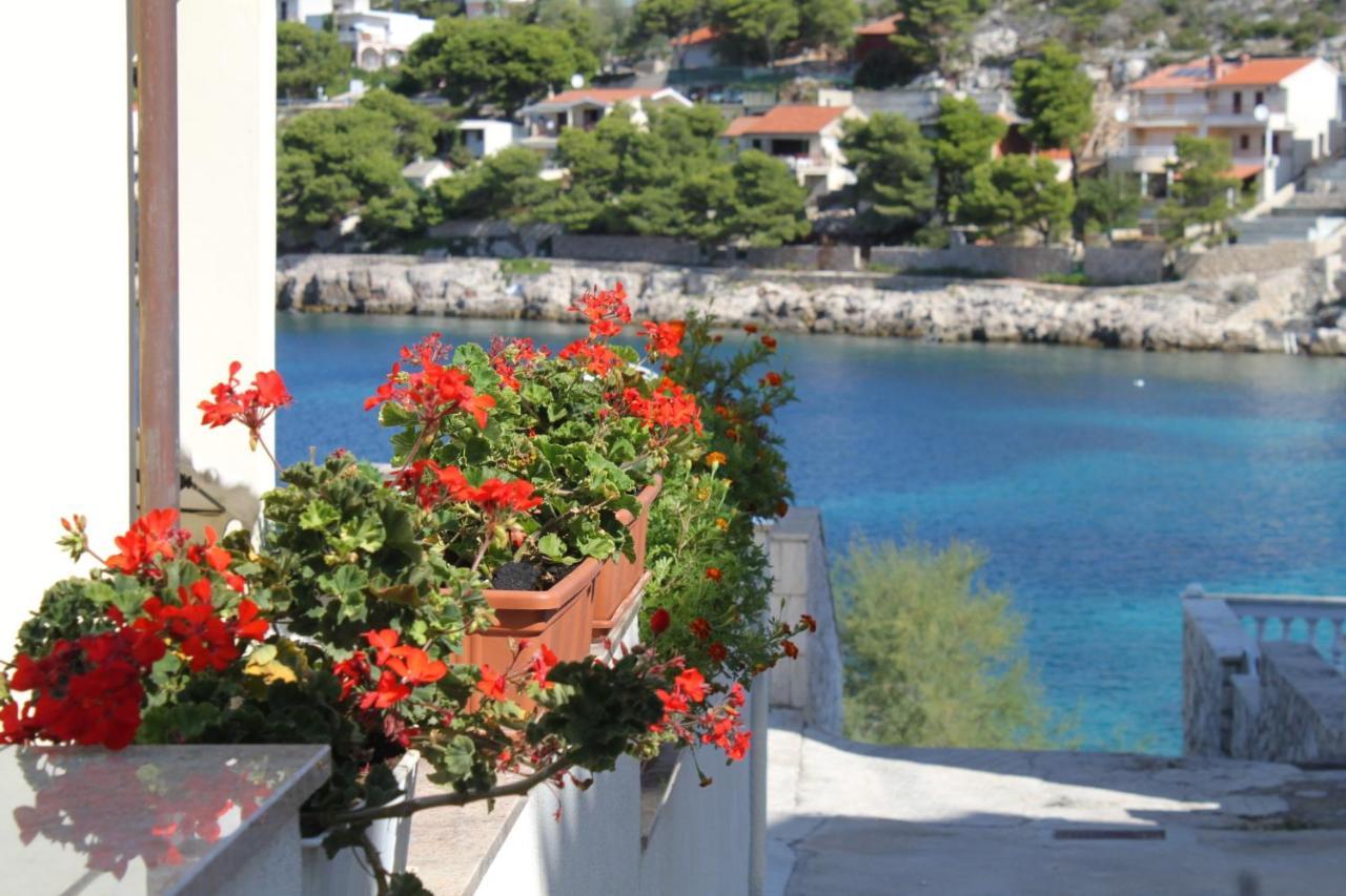 Apartments By The Sea Bilo, Primosten - 8364 Extérieur photo