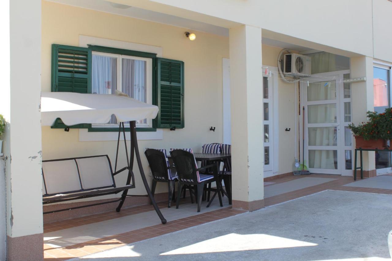 Apartments By The Sea Bilo, Primosten - 8364 Extérieur photo