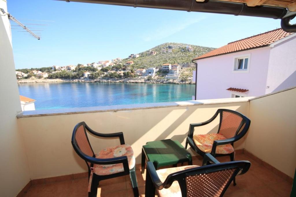 Apartments By The Sea Bilo, Primosten - 8364 Extérieur photo