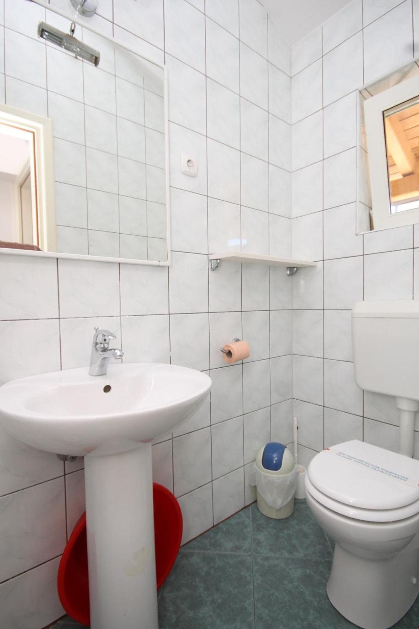 Apartments By The Sea Bilo, Primosten - 8364 Chambre photo