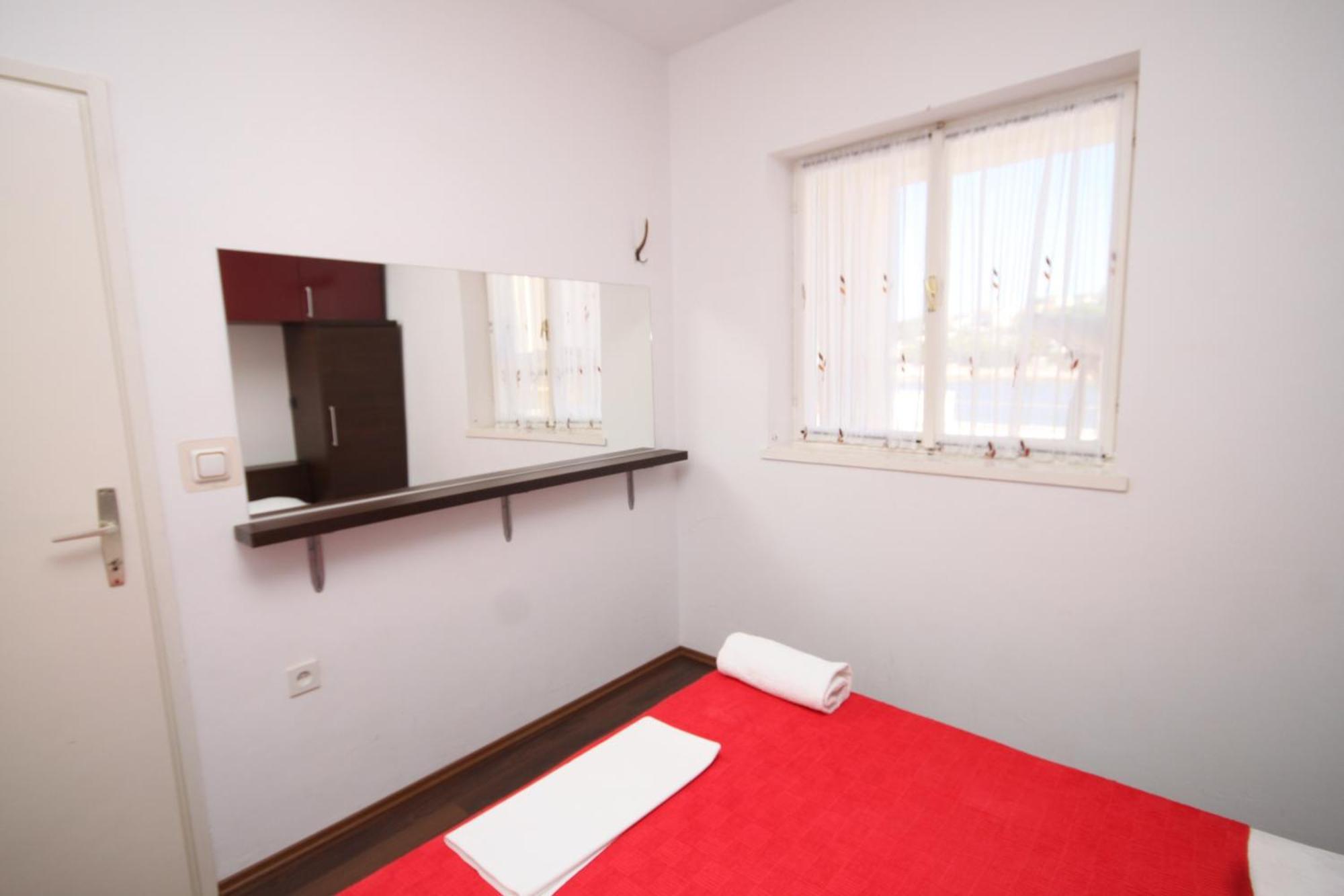 Apartments By The Sea Bilo, Primosten - 8364 Chambre photo